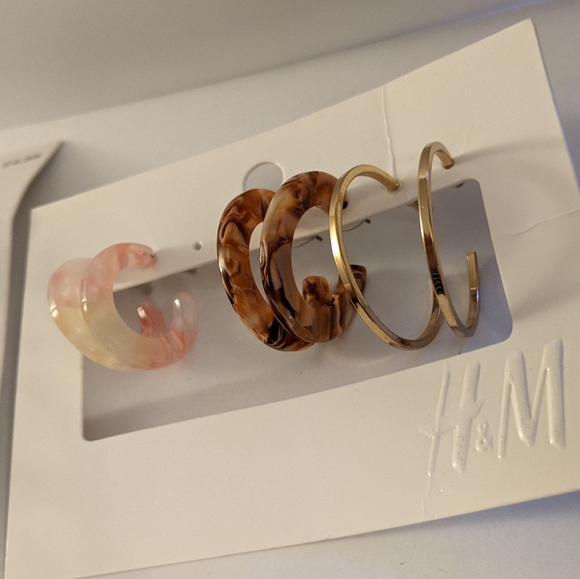 Earrings bundle - Picture 2 of 3